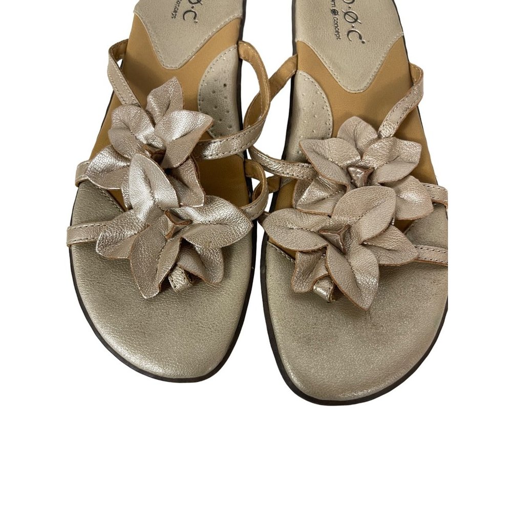b.o.c Tan Floral Sandals